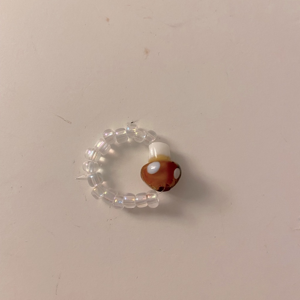 Handmade clear beaded ring w/ mushroom bead
